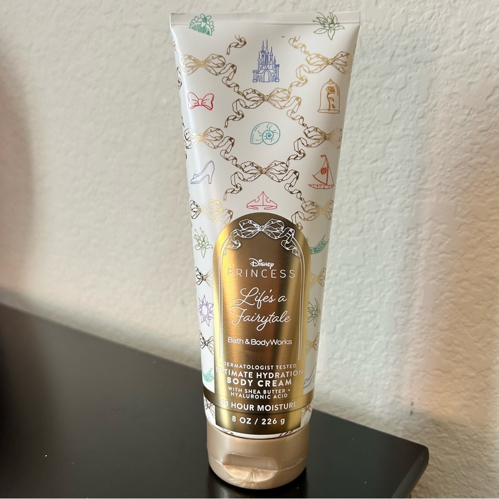 Bath & Body Works Disney Princess 8 Ounce Ultimate Hydration Body Cream